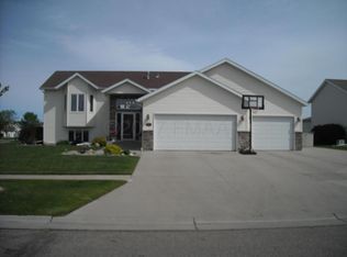 1172 8th Ave W, West Fargo, ND 58078