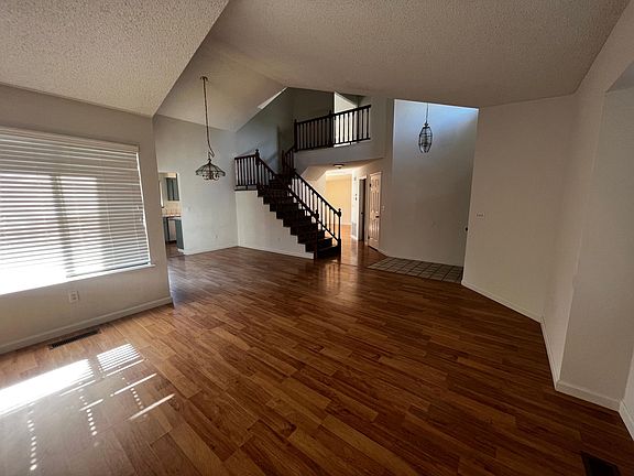 4th image of 616 Greystone Dr