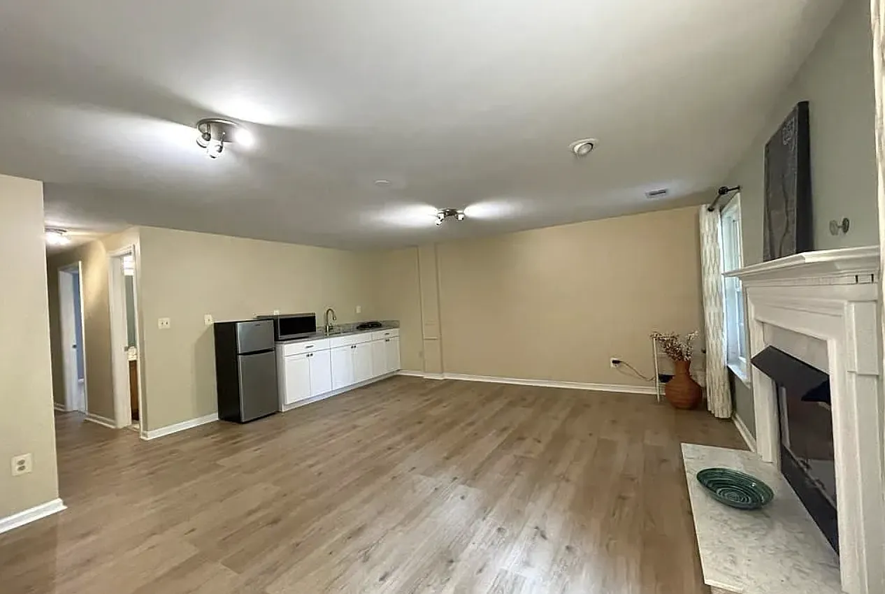 1 bed, 700 sqft, $1,790 — Photo 4