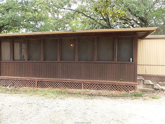 3rd image of 3809 Iverson Dr