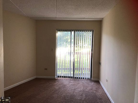 4th image of 1600 Wedgewood Dr APT 107
