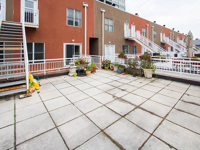 51 W 15th St #C2 — Photo 12