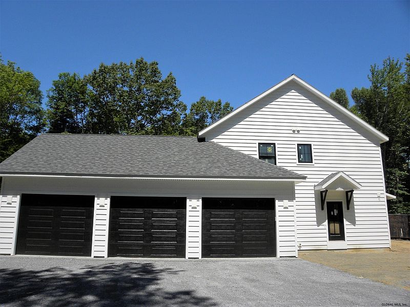 3rd image of 86 DEVITT Road