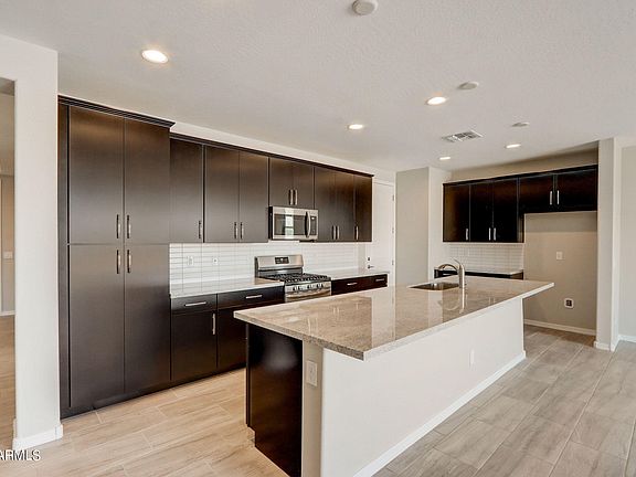 3rd image of 17368 W LARKSPUR Drive
