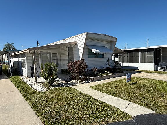 3rd image of 3503 58th Ave N #106A