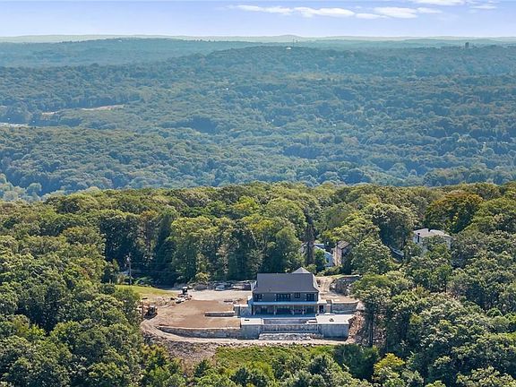 3rd image of 55 Ridgecrest