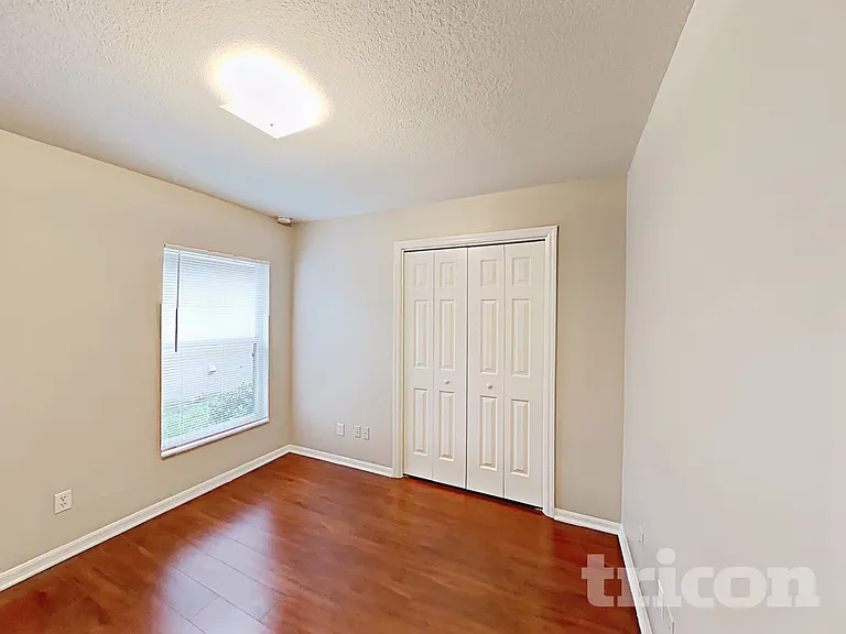 529 Greg St — Photo 11