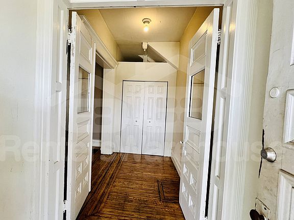 3rd image of 3116 Hennepin Ave