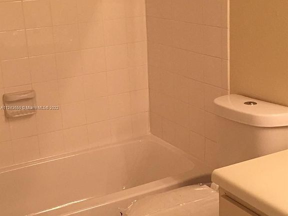 2nd image of 643 Vista Isles Dr APT 1813