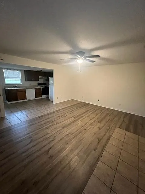 2 bed, 975 sqft, $895 — Photo 3