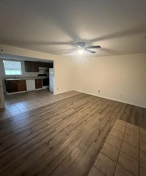 12 Lumpkin Dr #2 — Photo 3