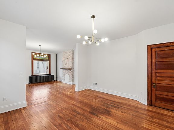 5th image of 430 Watkins St