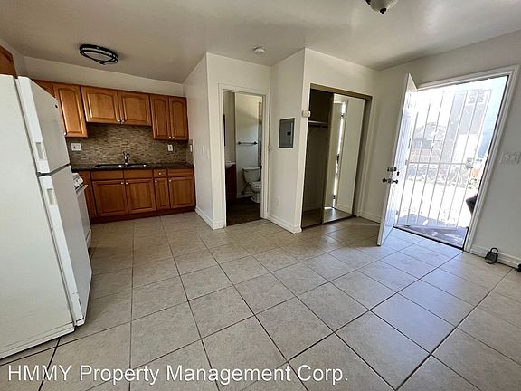 2nd image of 1631 1/2 W 81st St #10445580
