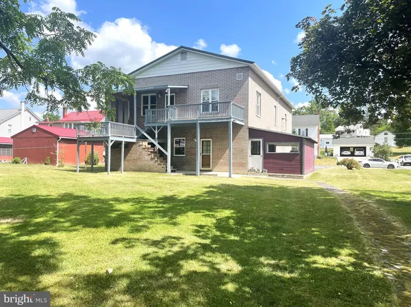 56 Maclay St, Milroy, PA 17063