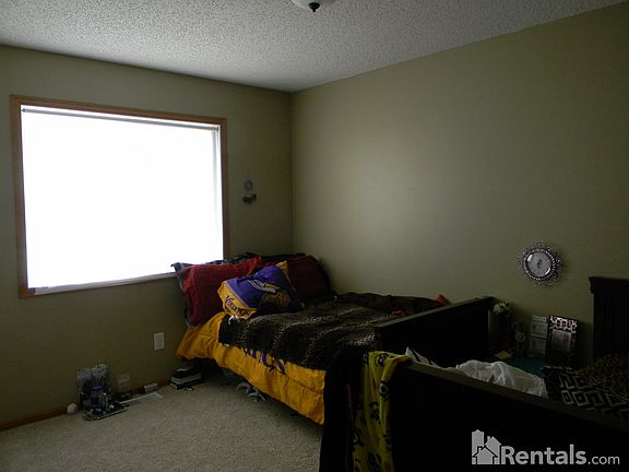 4th image of 17117 Monroe Ct NW