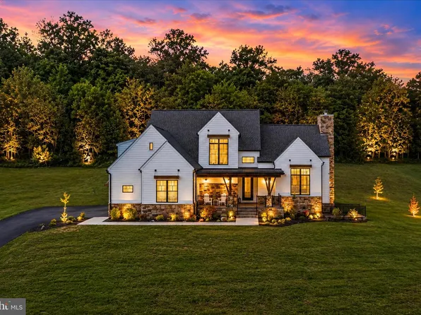 288 Elegant Dr, Martinsburg, WV 25403
