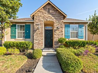 3688 W Cottonwood Ln, Fresno, CA 93711