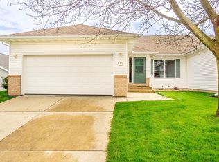 633 Samuel Dr, Madison, WI 53717