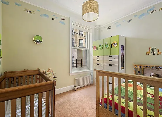 Sold by Warburg | media 18