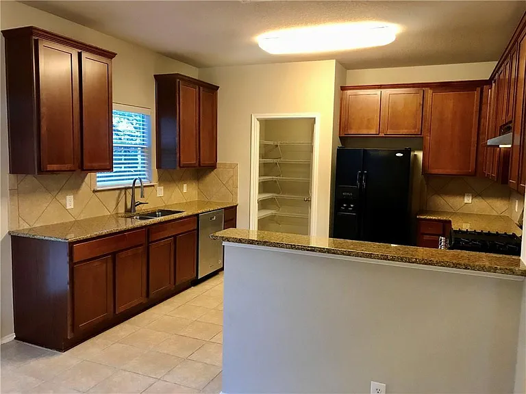 13609 Pine Warbler Dr — Photo 9
