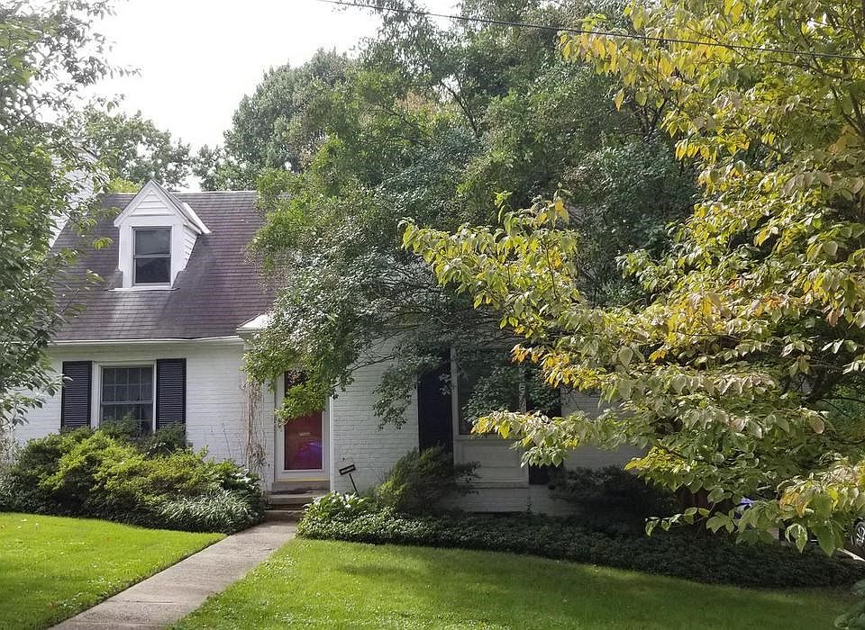 2nd image of 4814 Morgan Dr