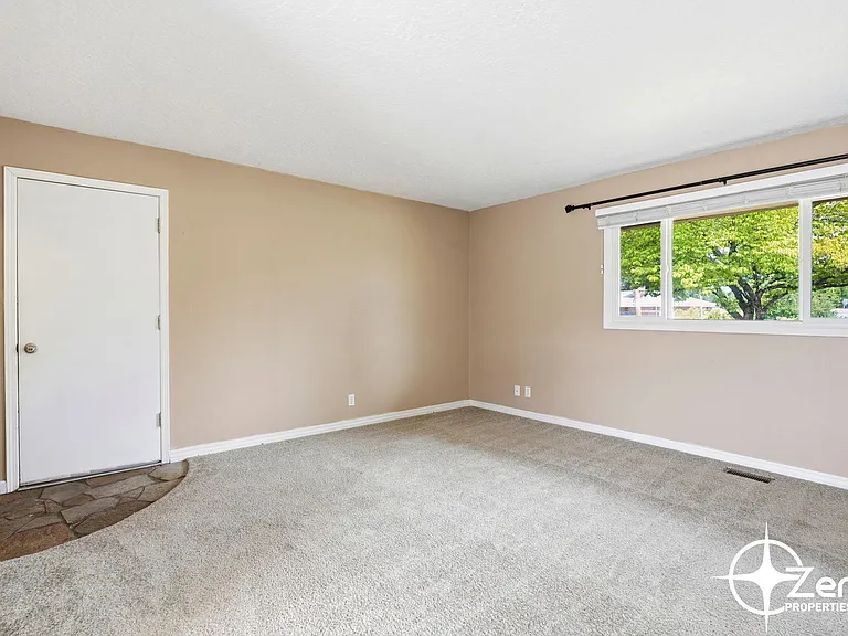 8317 Chesapeake Dr — Photo 9