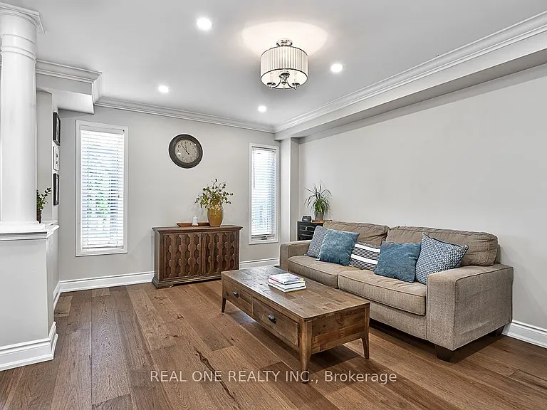 5881 Blue Spruce Ave — Photo 10