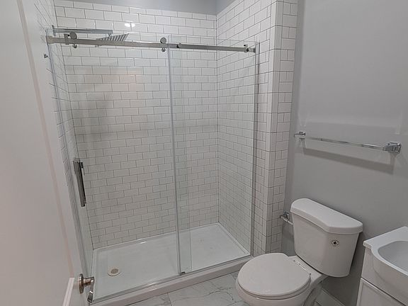 3rd image of 5105 Springfield Ave #1F