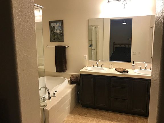 3rd image of 8 Playa Cir