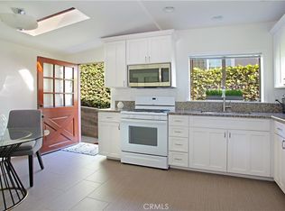 405 Heliotrope Ave #B, Corona Del Mar, CA 92625