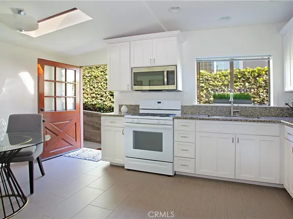 405 Heliotrope Ave #B, Corona Del Mar, CA 92625