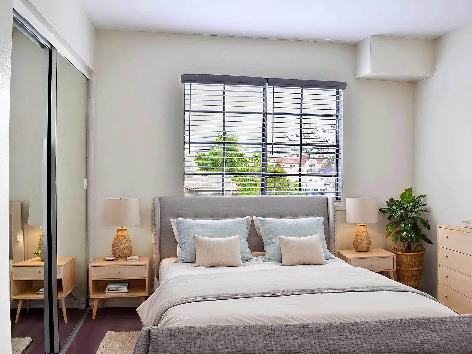 1010 Raleigh Street — Photo 3