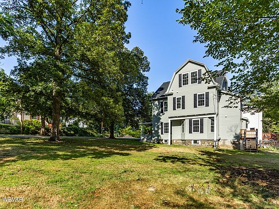 4th image of 1021 Louisa St