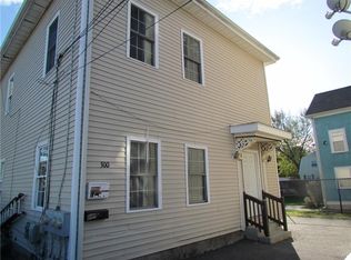 14 Saratoga St, Providence, RI 02905