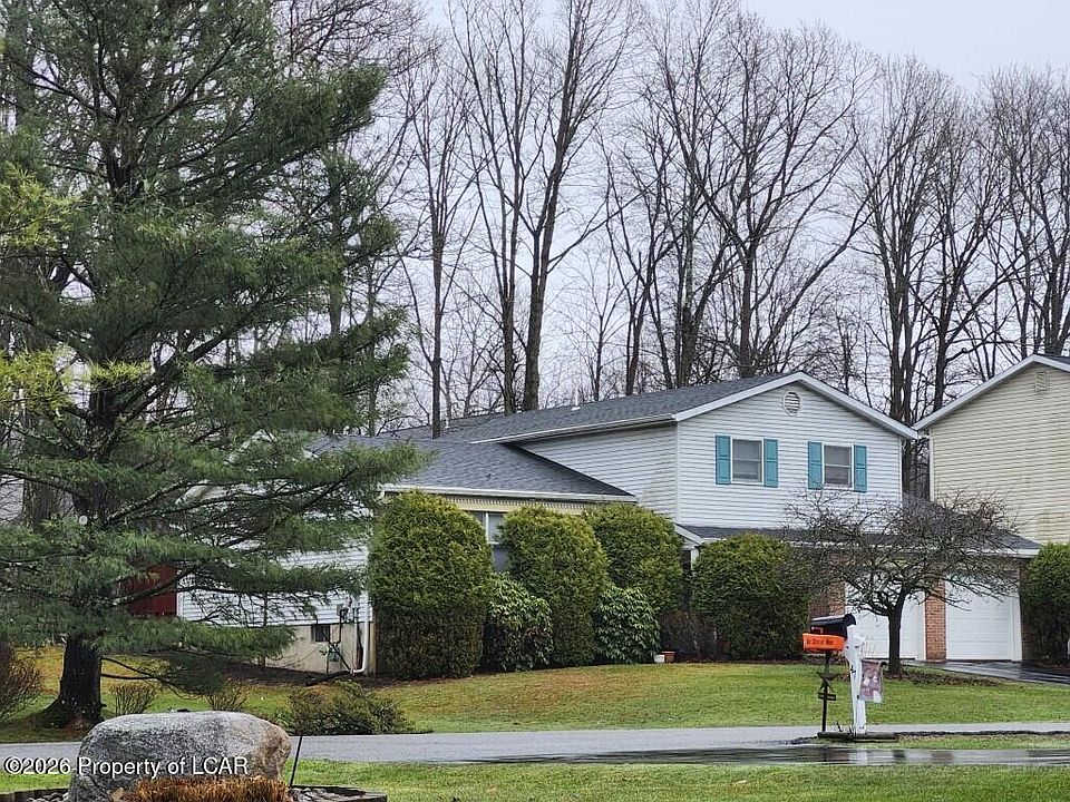 1st image of 40 Farmhouse Rd