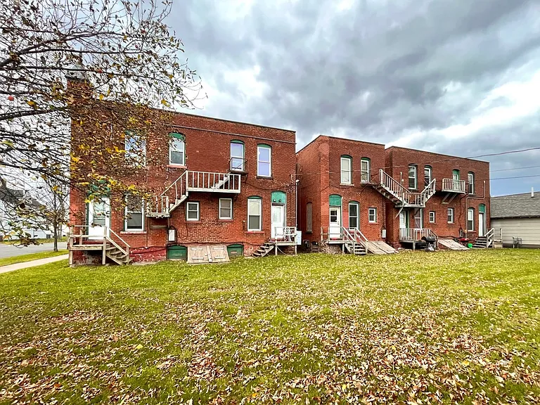 1222-1230 Hughitt Ave — Photo 2
