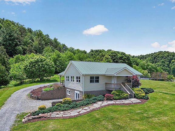 2nd image of 28360 Rivermont Dr