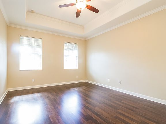 4th image of 621 Pigeon Ln