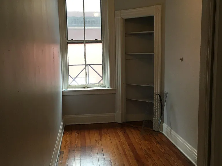 24 W Court St #5 — Photo 6