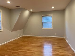 15 W Valley Stream Blvd #2, Valley Stream, NY 11580