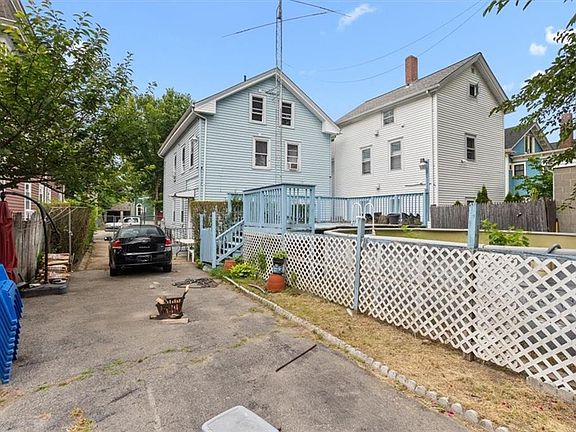 2nd image of 33 Wood St