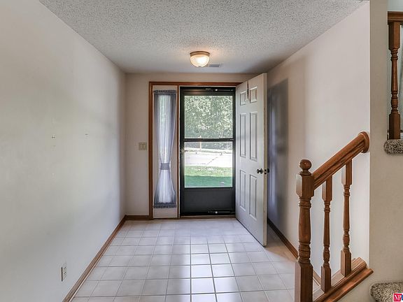 4th image of 1835 Davis Dr
