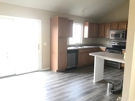 3rd image of 4012 N 172nd Ave