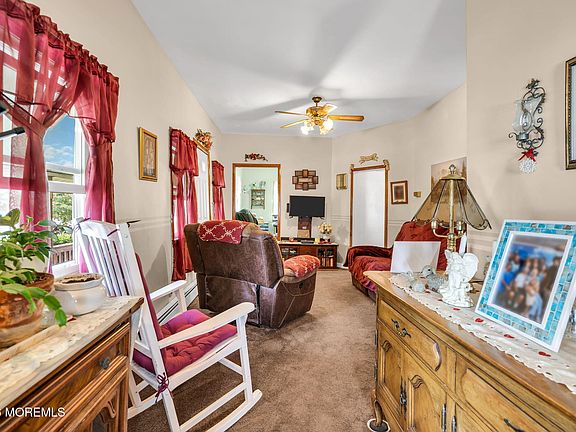 5th image of 16 Hull Avenue