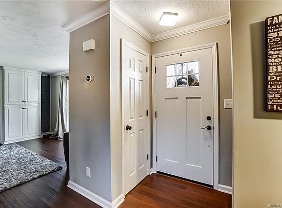 3rd image of 846 Shadowbrook Dr