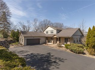 6 Standish Ter, Syracuse, NY 13224