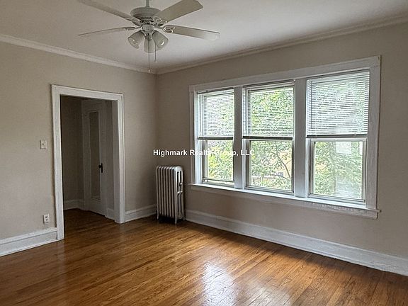 4th image of 2853 W Berteau Ave #2B