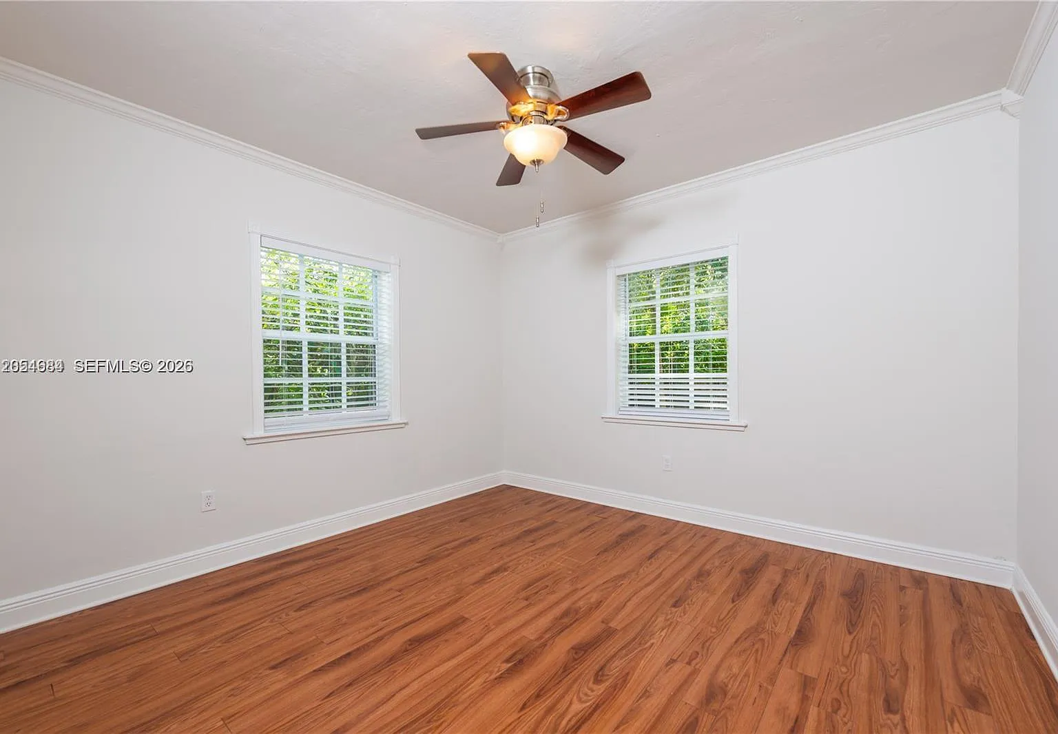 2 bed, 901 sqft, $3,950 — Photo 2