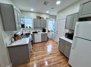 2028 Massachusetts Ave APT 2, Cambridge, MA 02140