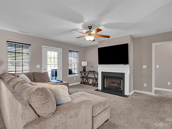 4th image of 254 Sundance Cir